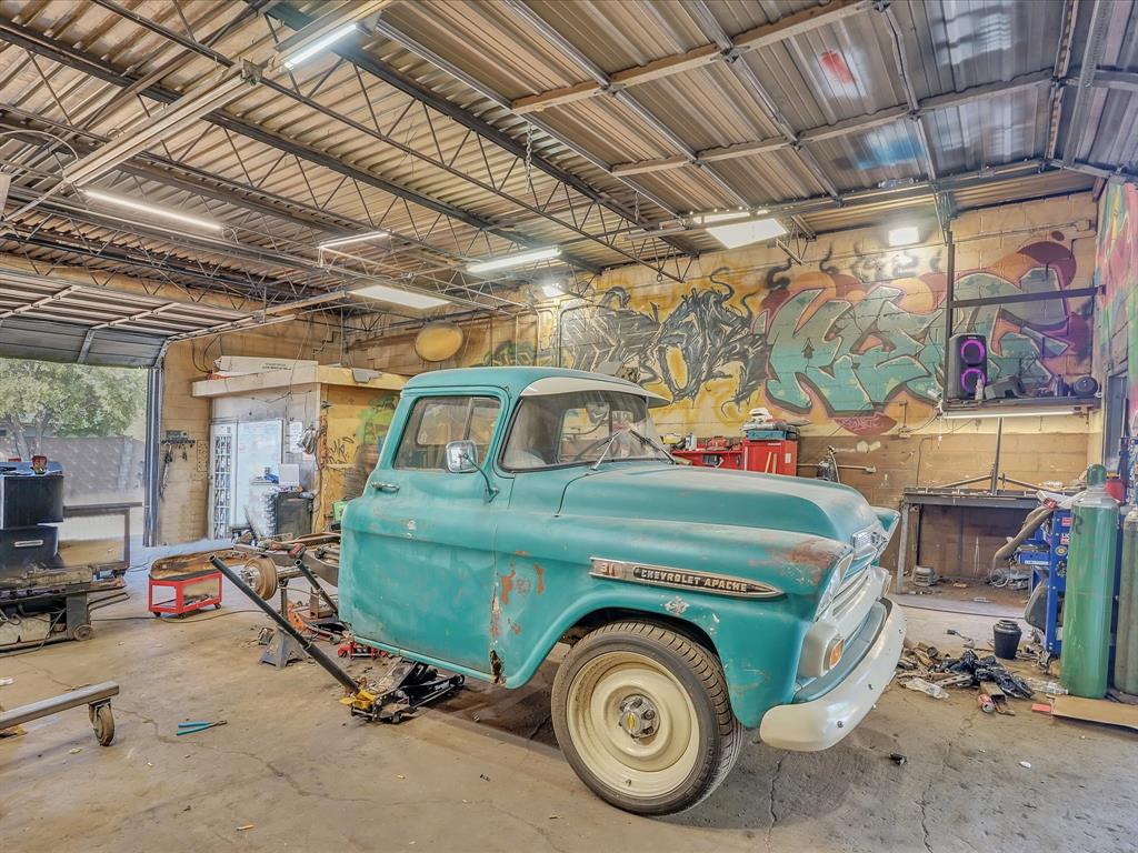 Browning Sub - Commercial Sale