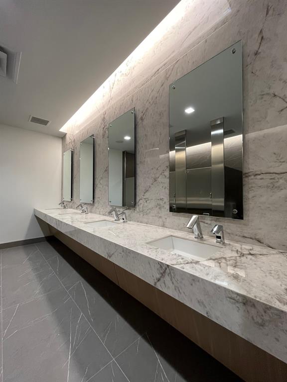 Arlington Mansfield Submarket - Commercial Lease