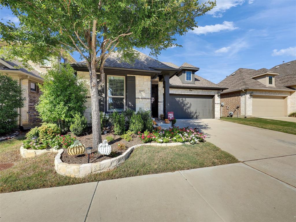 2257 Lobo Lane