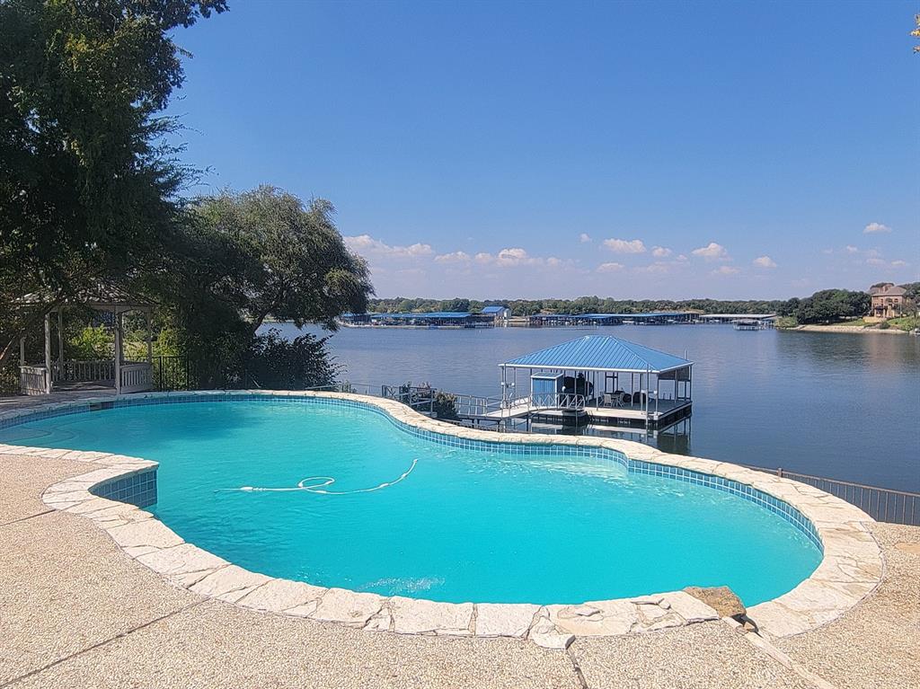 Lake Country Estates Add - Residential