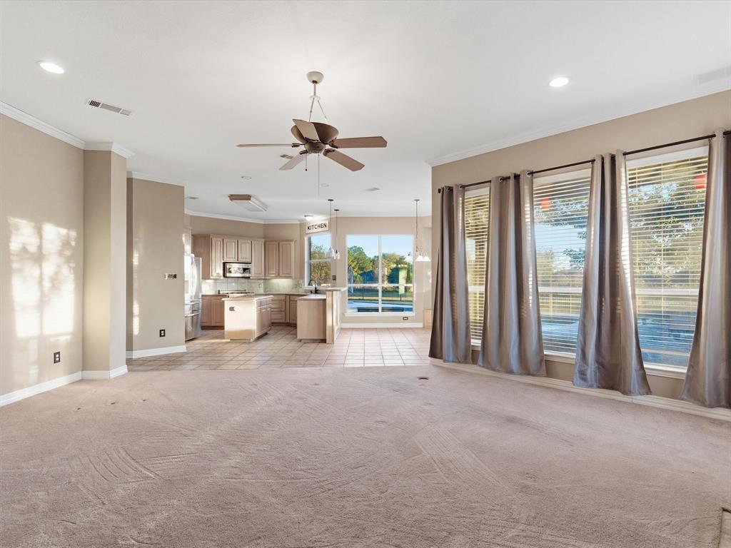 Emerald Sound At Lake Lewisvil - Residential