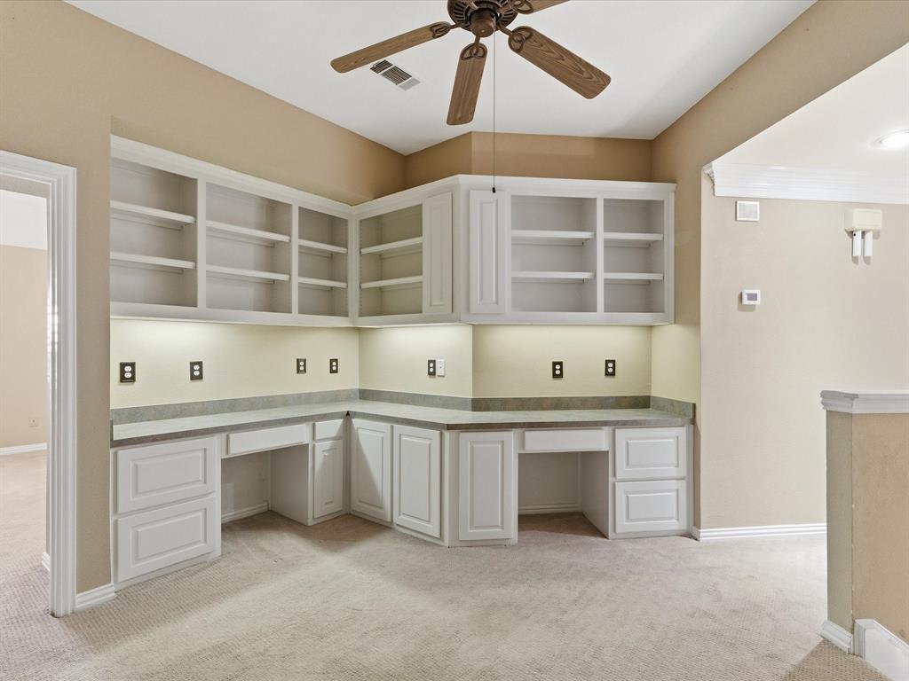 Emerald Sound At Lake Lewisvil - Residential