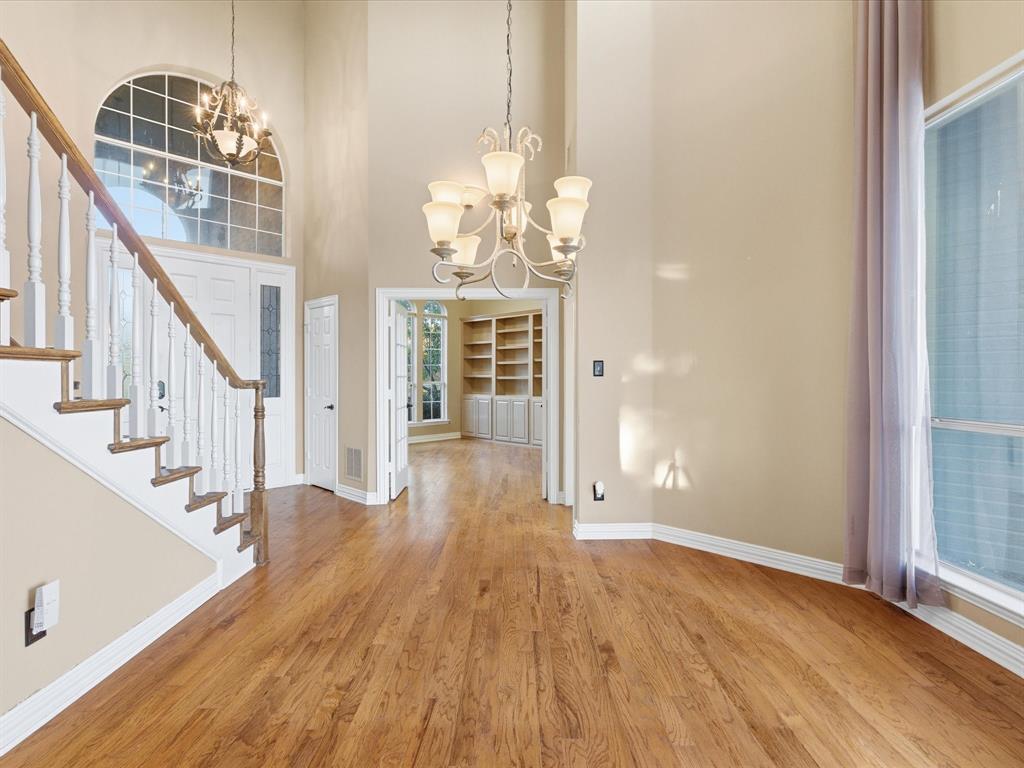 Emerald Sound At Lake Lewisvil - Residential