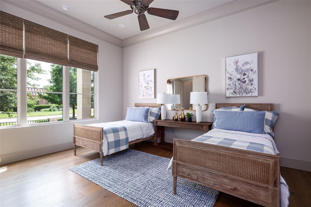 Royal Gardens - Residential