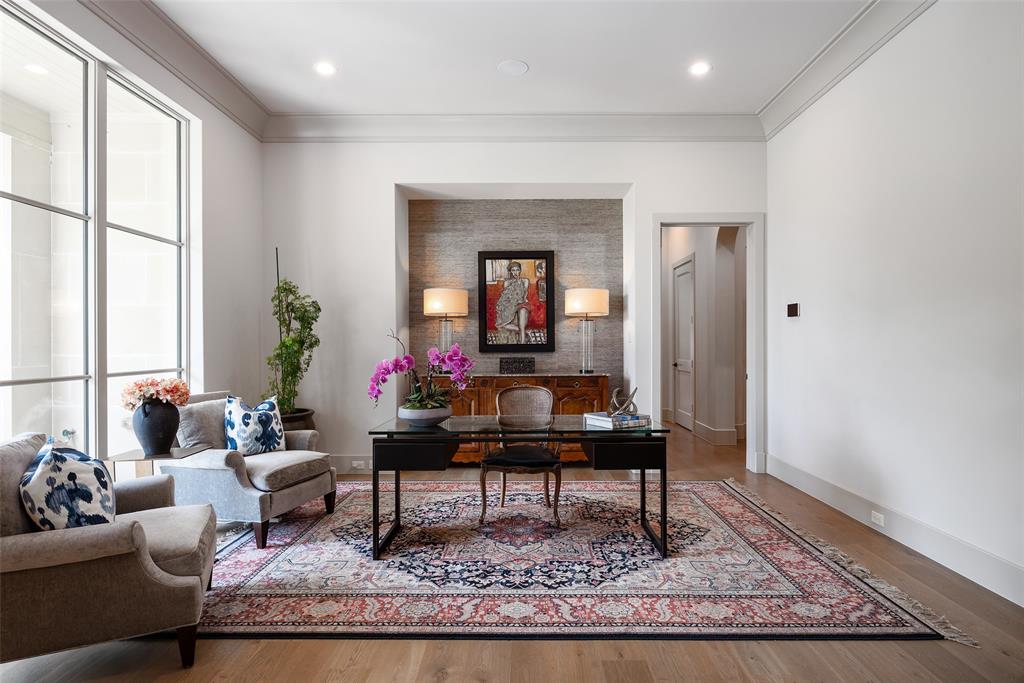 Royal Gardens - Residential