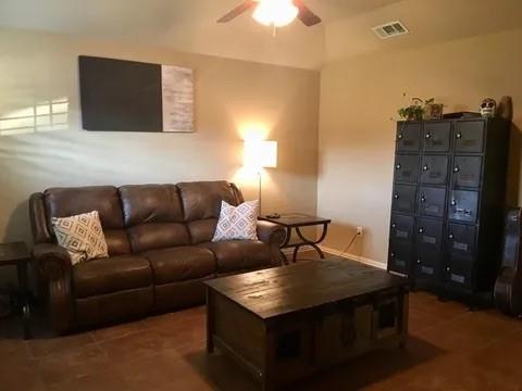 Granbury, Texas 76049, United States, 2 Bedrooms Bedrooms, ,1 BathroomBathrooms,Residential,Active,166102