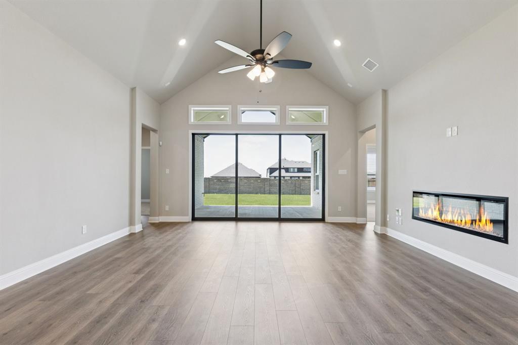 7713 Sheaves Trail