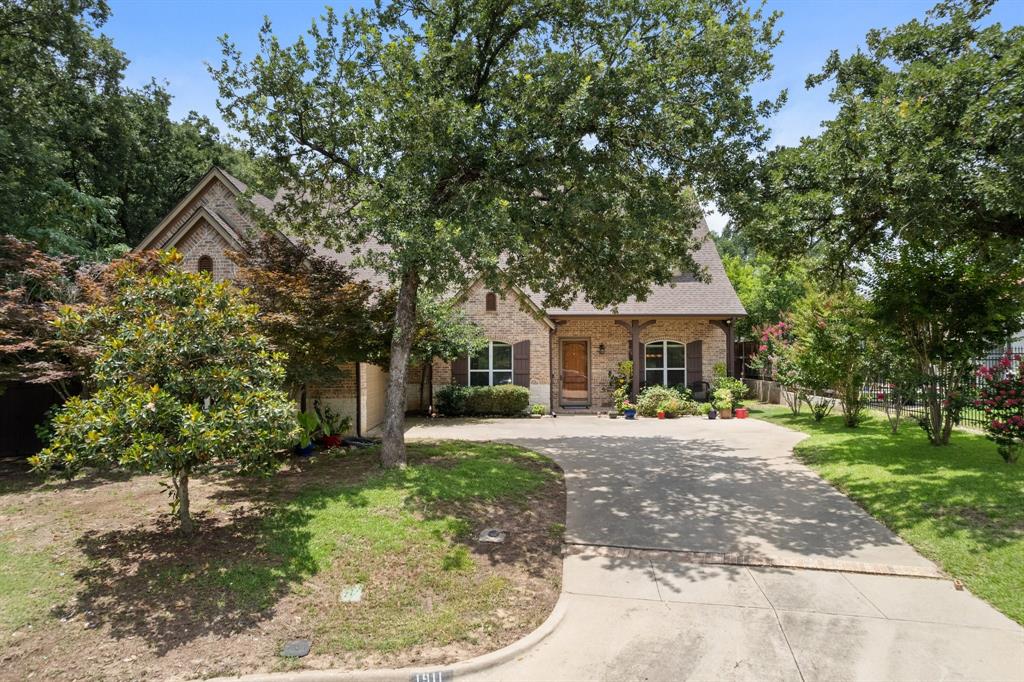 1911 Saddlehorn Lane