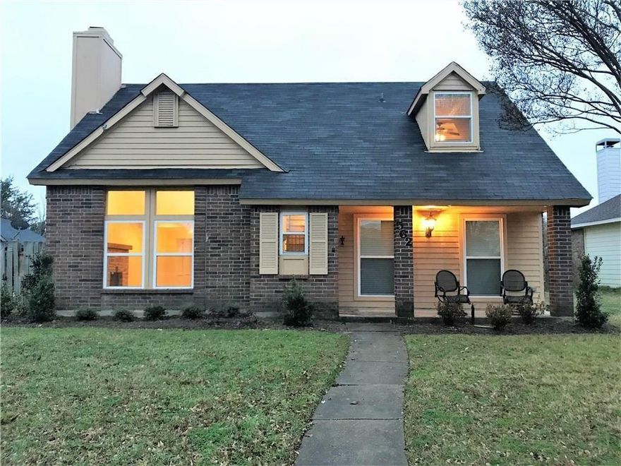 Nice 4 bedroom Allen home with updates. Handscraped hardwood floors, high ceilings and fireplace in living room, living opens to the dining and kitchen areas.  Kitchen updated with granite countertops and stainless steel appliances.  Nicely updated bathrooms with stone tile and granite countertops.  Come tour this 2 story home in great area of Allen today!