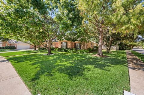 7321 Fallen Oak Drive North Richland Hills TX 76182