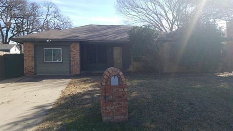 A home in Seagoville