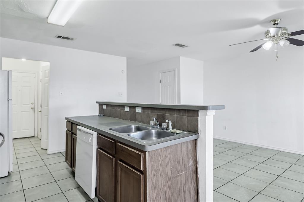 Las Brisas Sub - Residential Income