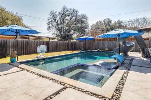 6318 Glennox Lane Dallas TX 75214