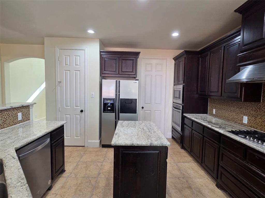 Riverside Village Ph 2b - Residential Lease