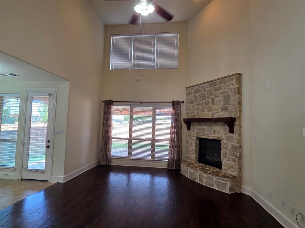 Riverside Village Ph 2b - Residential Lease