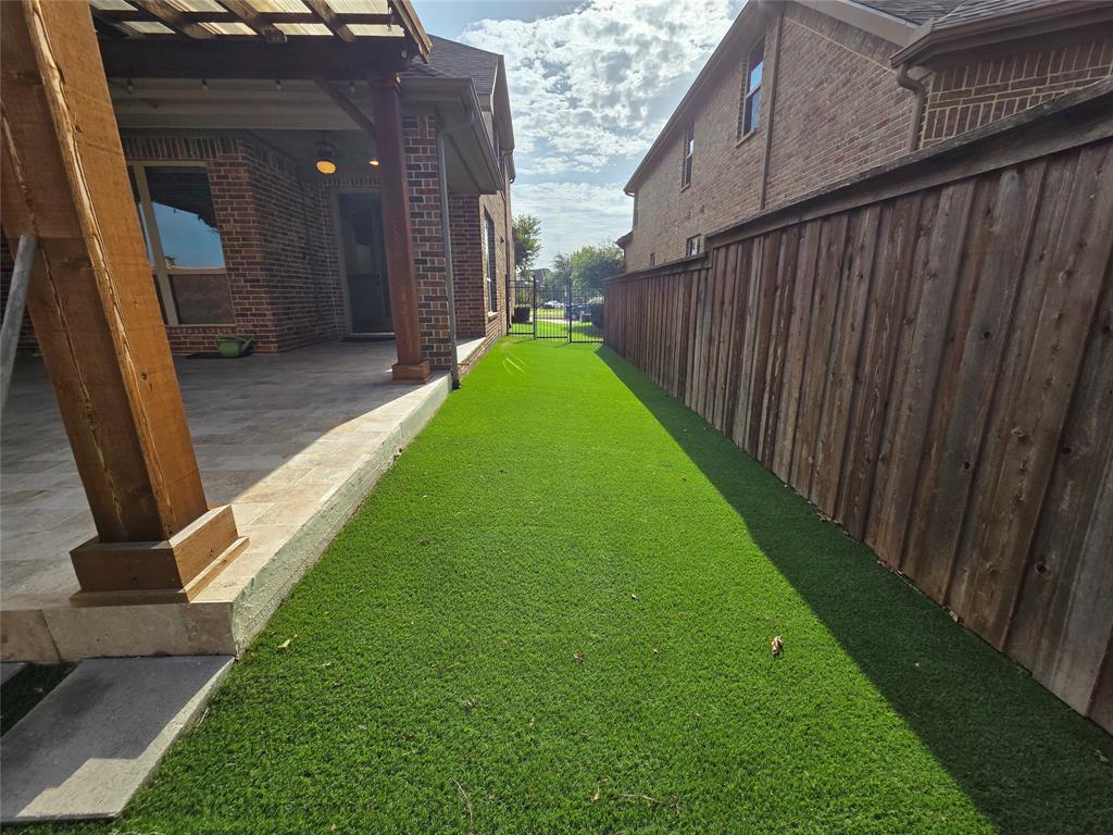 Riverside Village Ph 2b - Residential Lease