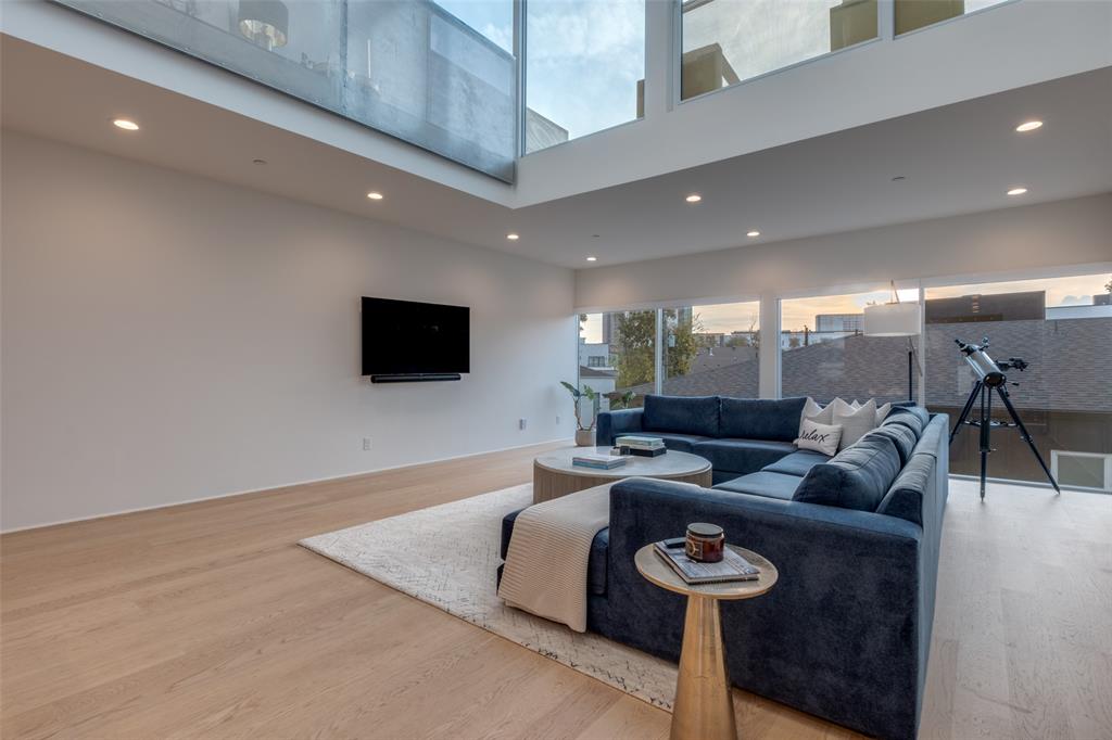 Belmont Park - Residential Lease