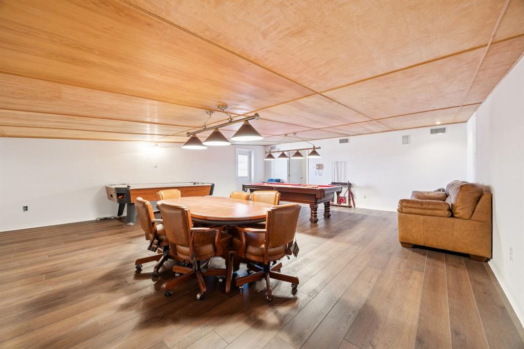 Hicks Airfield - Residential