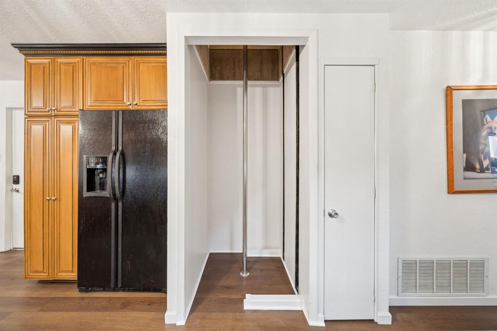 Hicks Airfield - Residential