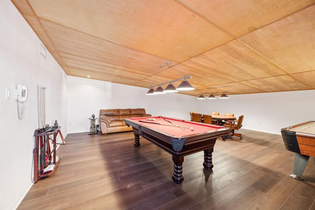 Hicks Airfield - Residential