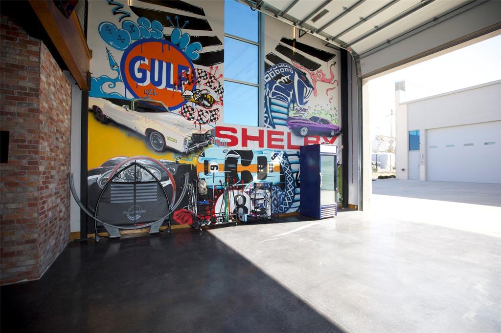 1725 N Hwy 377 #202
