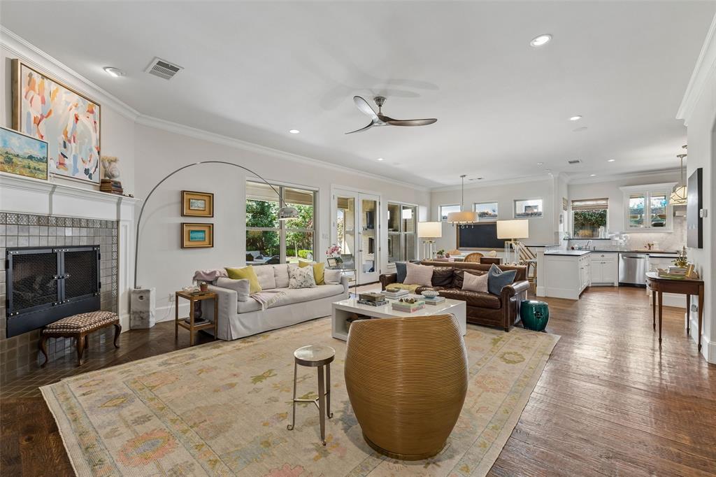 6714 Ellsworth Avenue