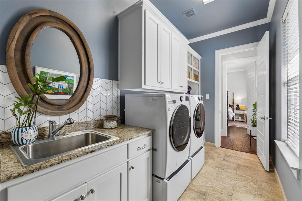 BOB-O-LINKS DOWNS - Residential