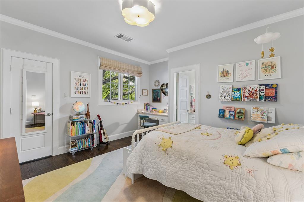 BOB-O-LINKS DOWNS - Residential