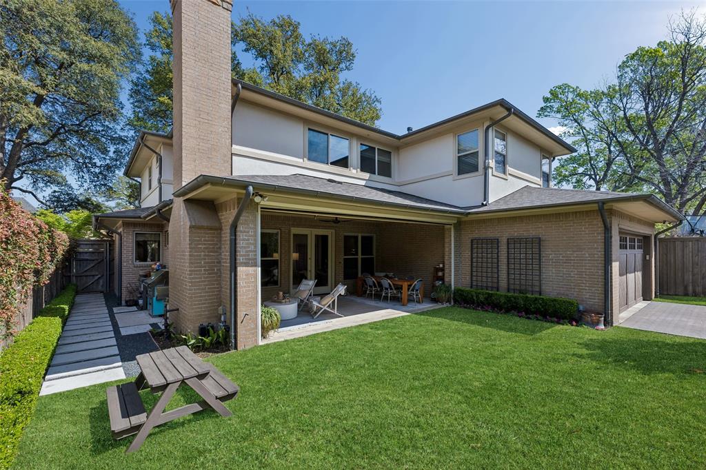 BOB-O-LINKS DOWNS - Residential