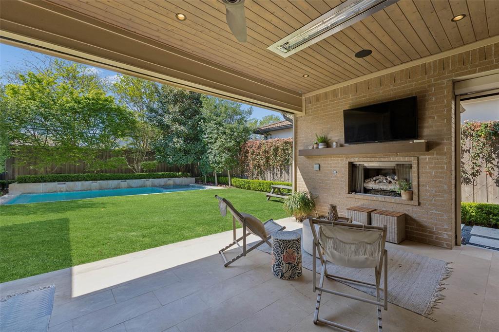 BOB-O-LINKS DOWNS - Residential