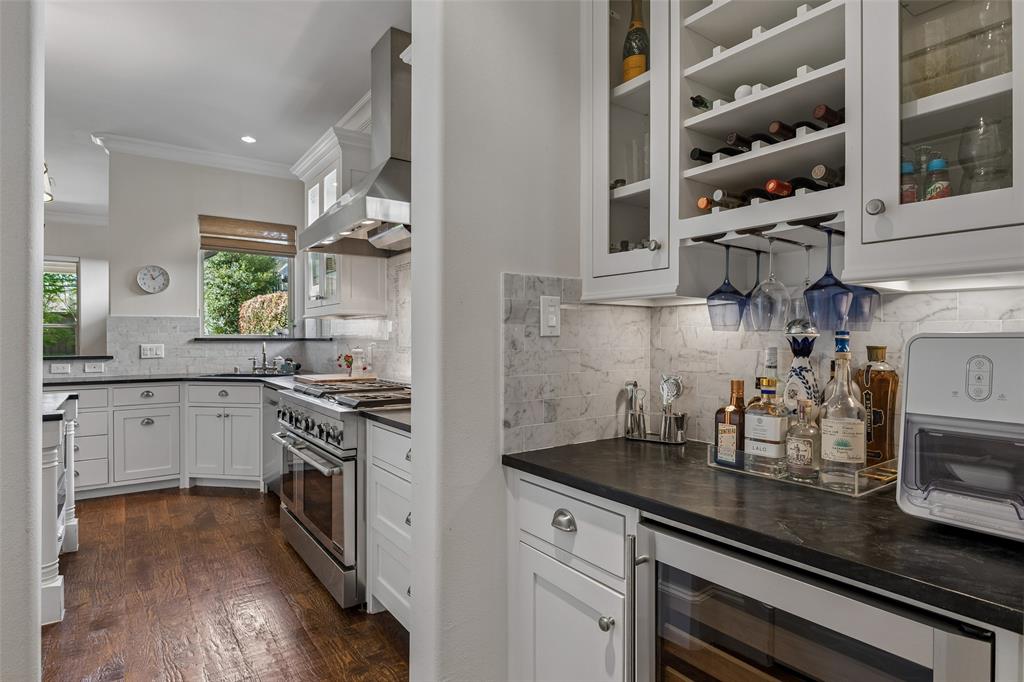 BOB-O-LINKS DOWNS - Residential