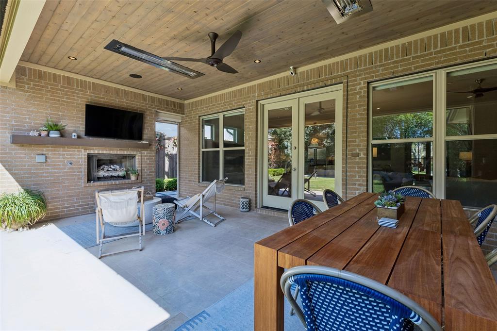 BOB-O-LINKS DOWNS - Residential