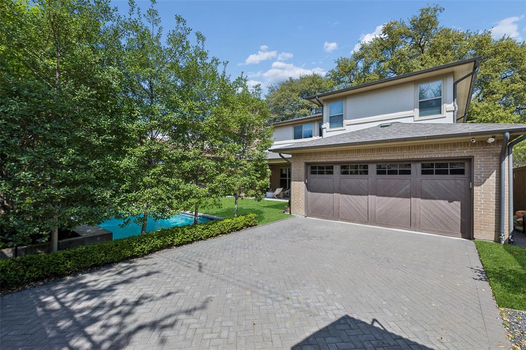 BOB-O-LINKS DOWNS - Residential