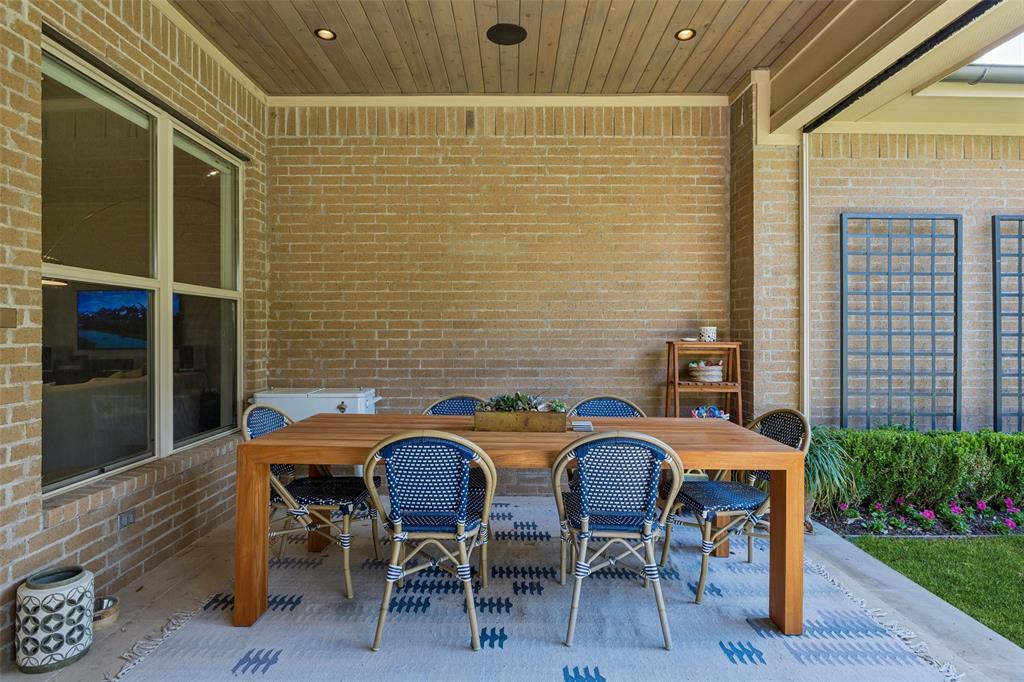 BOB-O-LINKS DOWNS - Residential