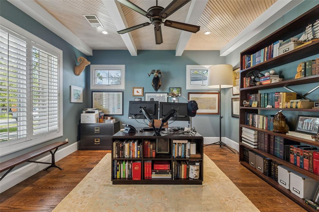 BOB-O-LINKS DOWNS - Residential