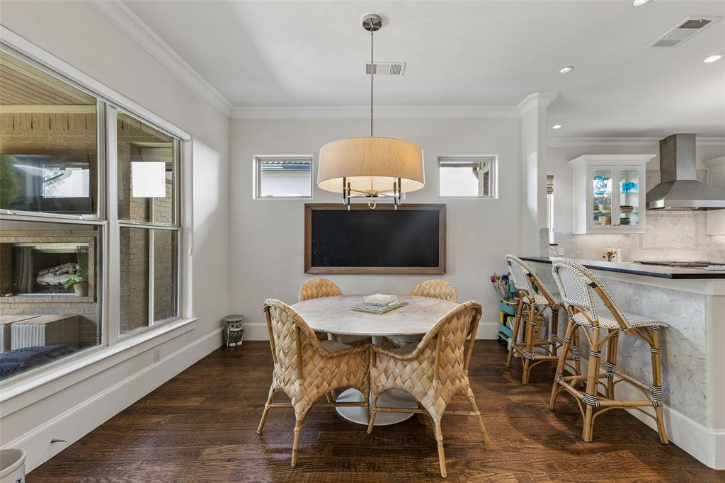 BOB-O-LINKS DOWNS - Residential