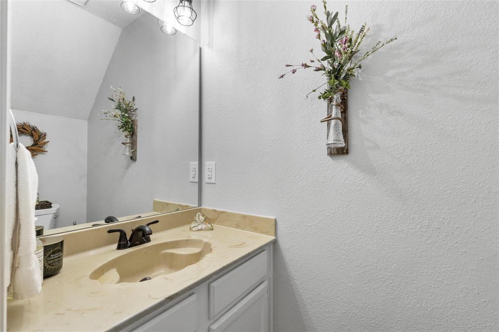 Heights Condo The - Residential