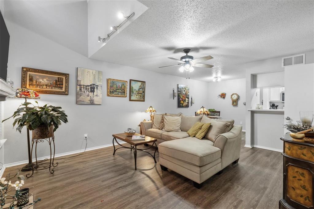 Heights Condo The - Residential