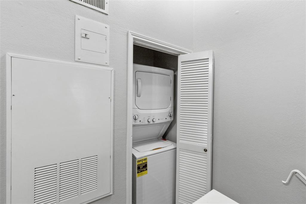 Heights Condo The - Residential