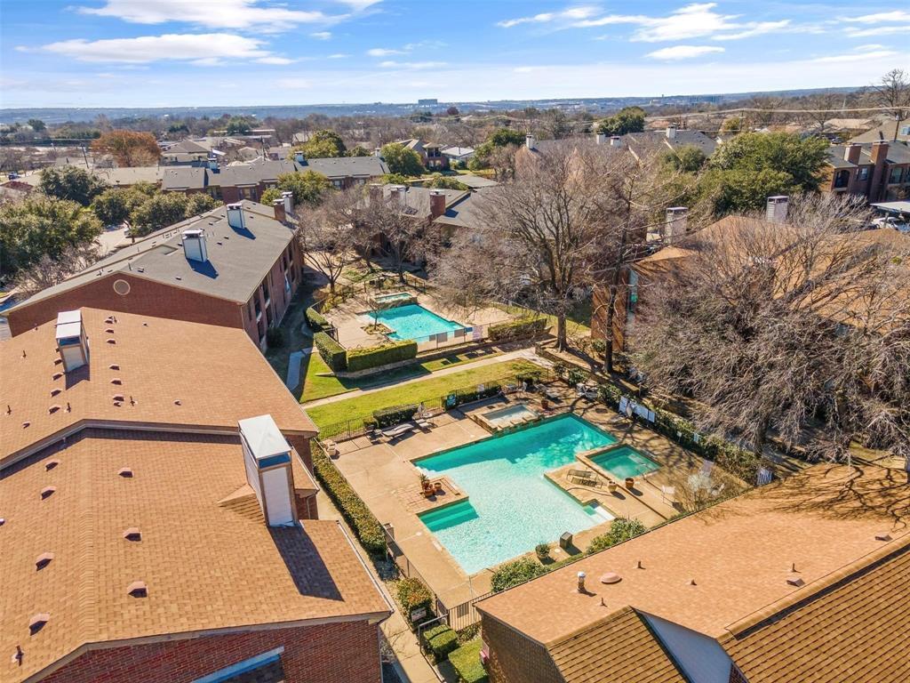 Heights Condo The - Residential