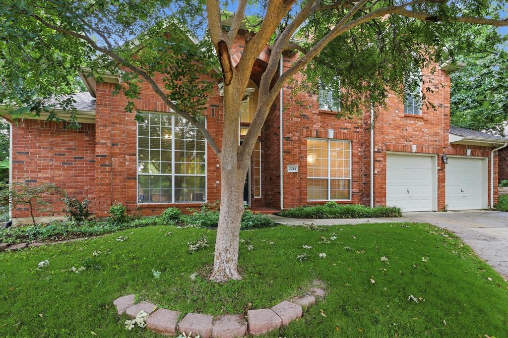 2214 Woods Edge Court