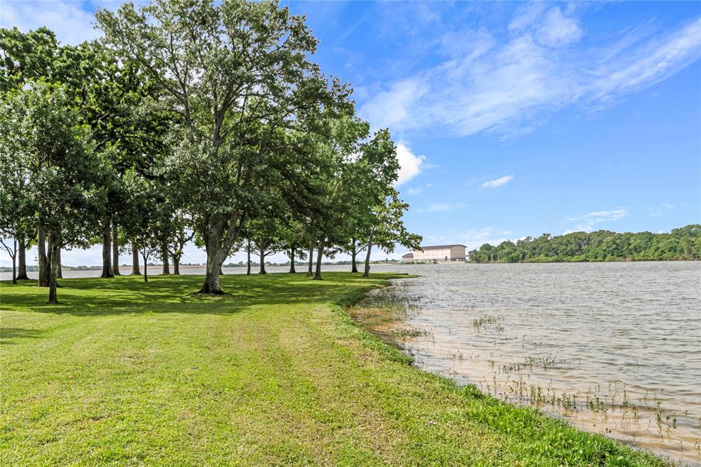 Arrowwood Waters - Residential