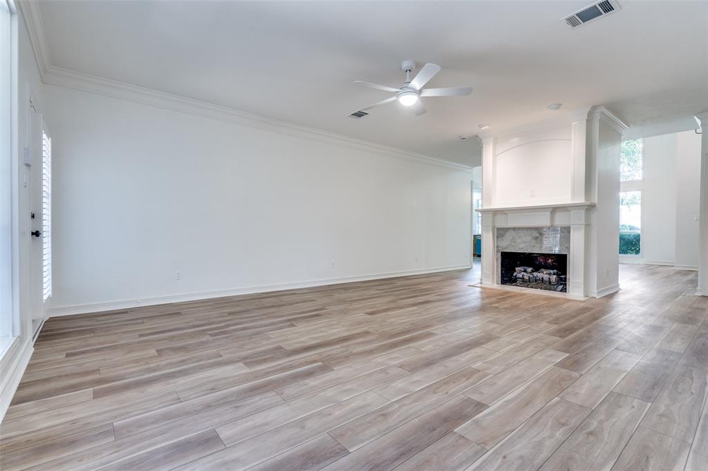 1117 Lakestream Drive