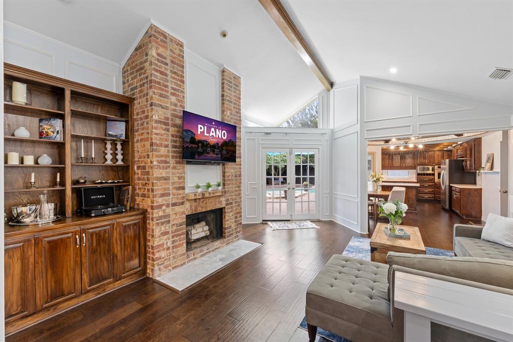 3716 Solarium Place