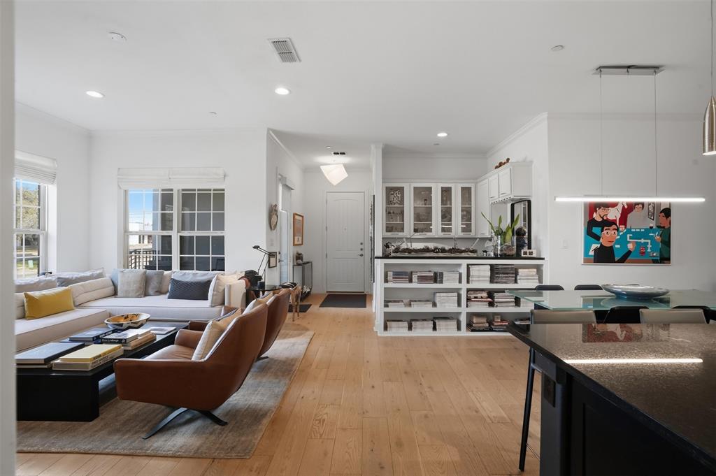 5005 Meridian Lane 1101