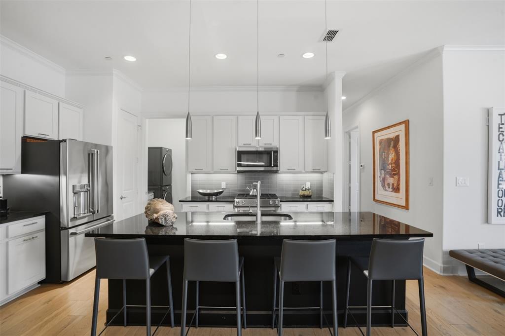 Meridian Square Association Inc - Residential