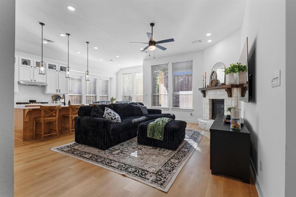 Gateway Village - The Reserve - Residential