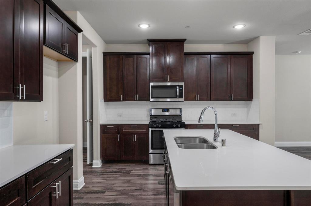 Parkview Lane - Residential