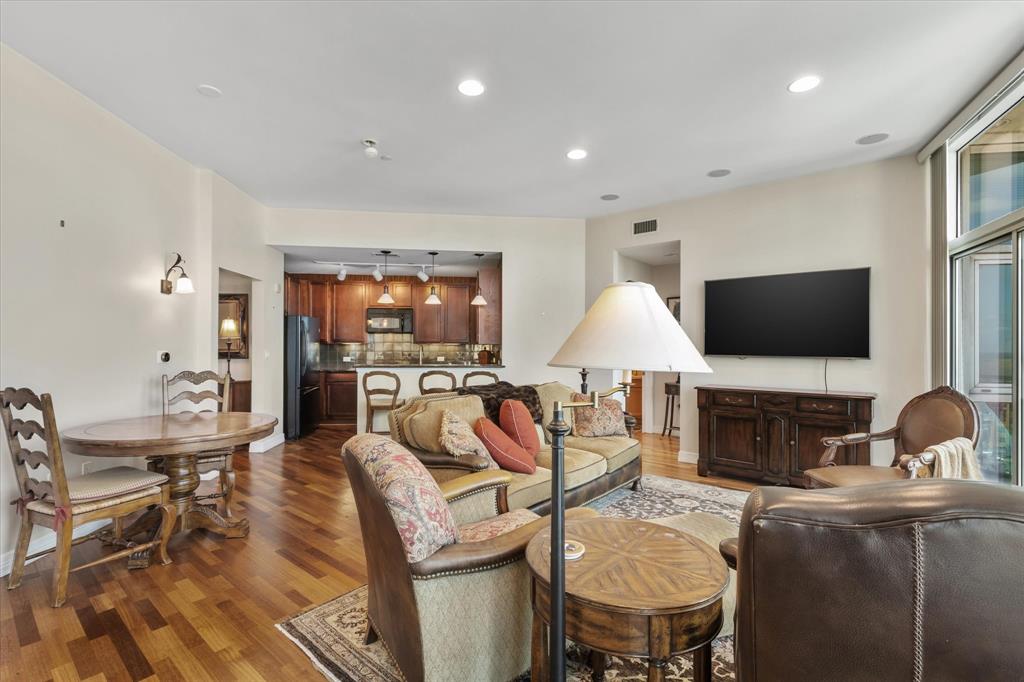 Tower Residential Condo I - Residential Lease