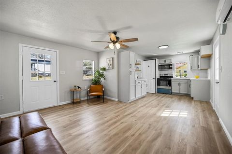 Photo of 88 Live Oak Street, Alvarado, TX 76009 (MLS # 21255362)